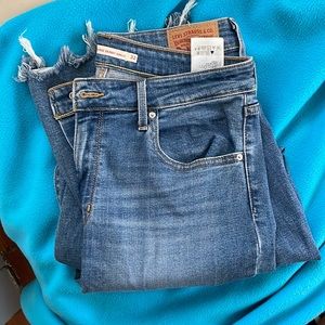 Levi’s 721 high rise jeans